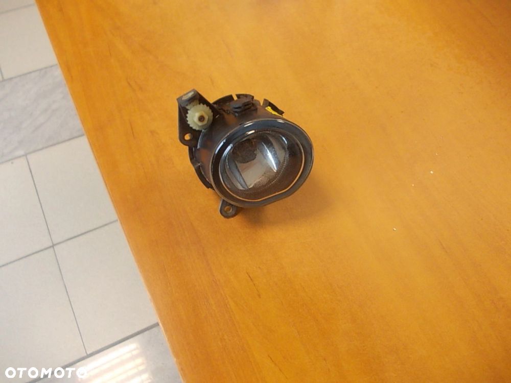 HALOGEN PRAWY Z ŻARÓWKĄ MINI COOPER R50 - 1