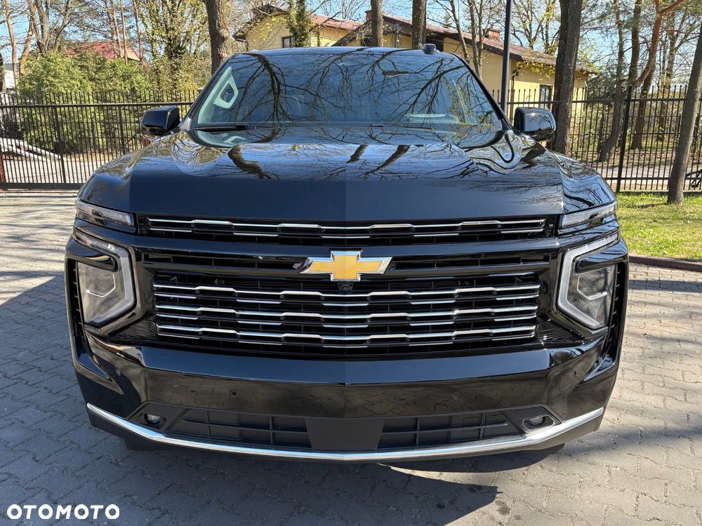 Chevrolet Suburban - 8