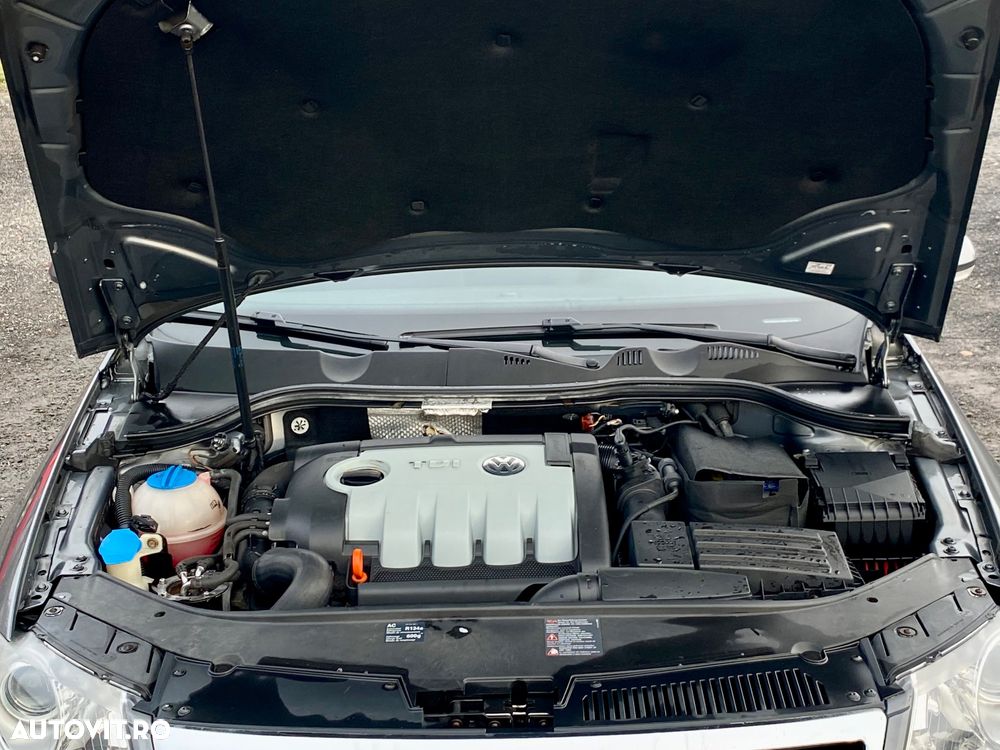 Volkswagen Passat 1.9 TDI DPF BlueMotion - 17