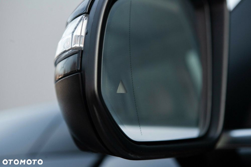 Mercedes-Benz GLS - 17