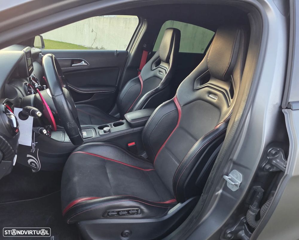 Mercedes-Benz A 45 AMG 4Matic Speedshift 7G-DCT - 4