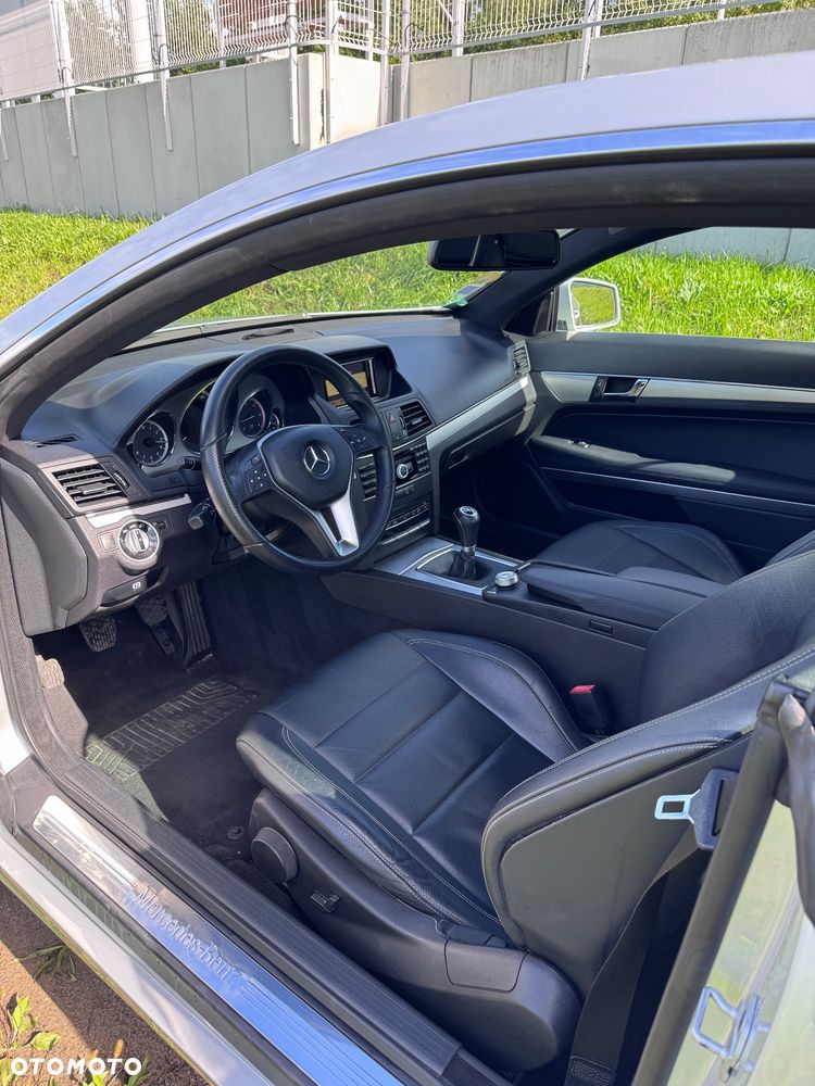 Mercedes-Benz Klasa E 220 CDI Elegance DPF - 11