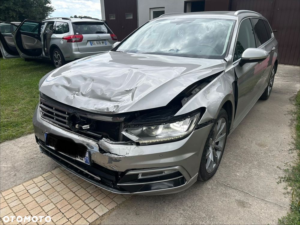 Volkswagen Passat 2.0 TDI (BlueMotion Technology) DSG Comfortline - 2