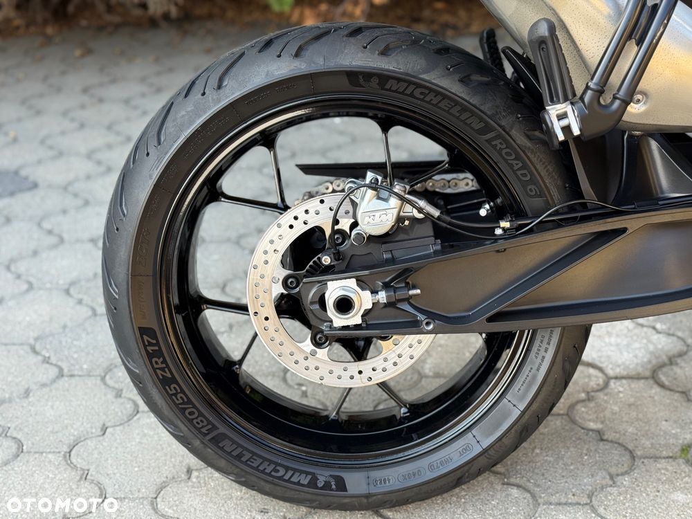 KTM Duke - 16