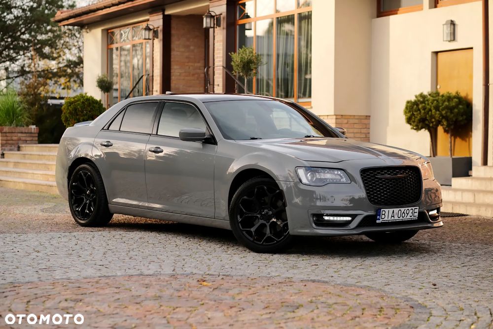 Chrysler 300s - 8