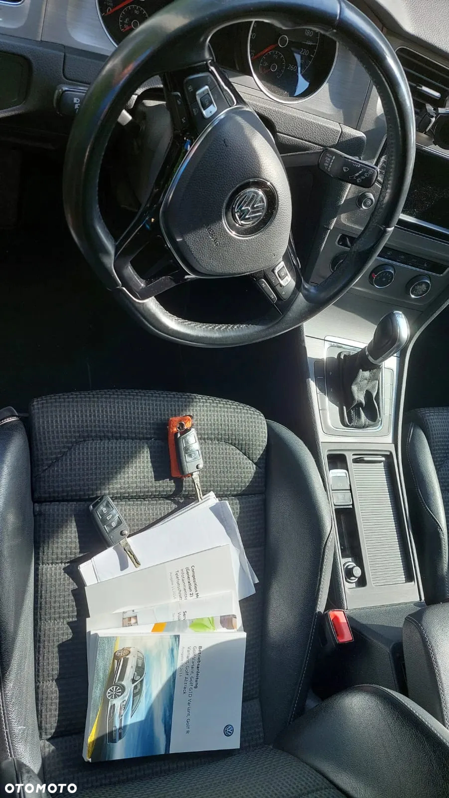 Volkswagen Golf 2.0 BlueTDI DSG Comfortline - 27