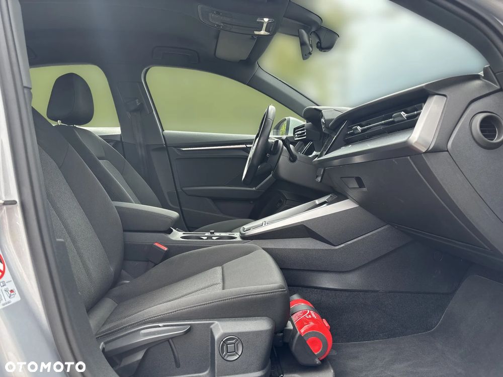 Audi A3 Limousine 35 TFSI mHEV S tronic - 21