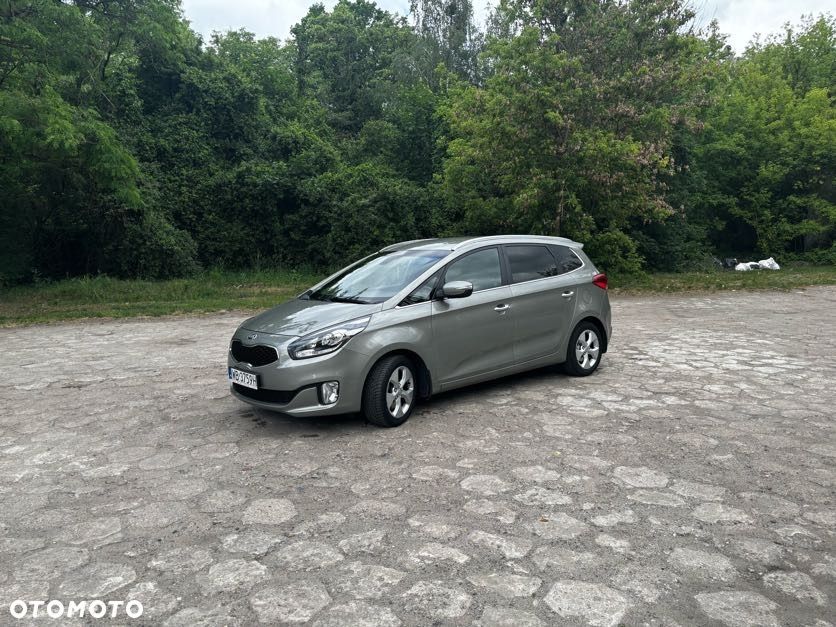 Kia Carens 1.6 GDI L - 1