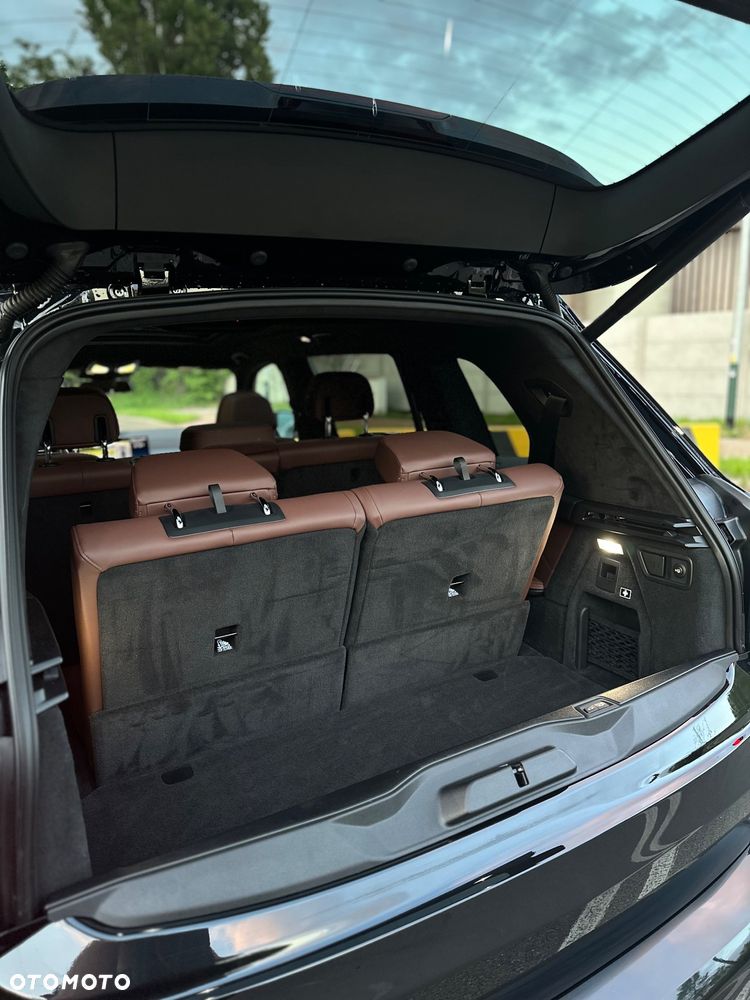 BMW X7 xDrive40i - 7