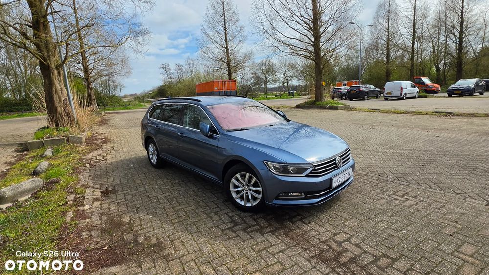 Volkswagen Passat - 31
