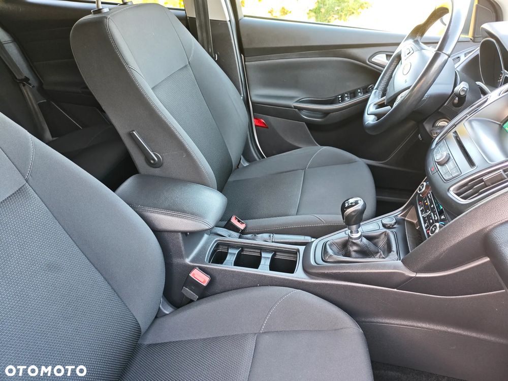 Ford Focus 1.5 EcoBlue Start-Stopp-System ACTIVE DESIGN - 25