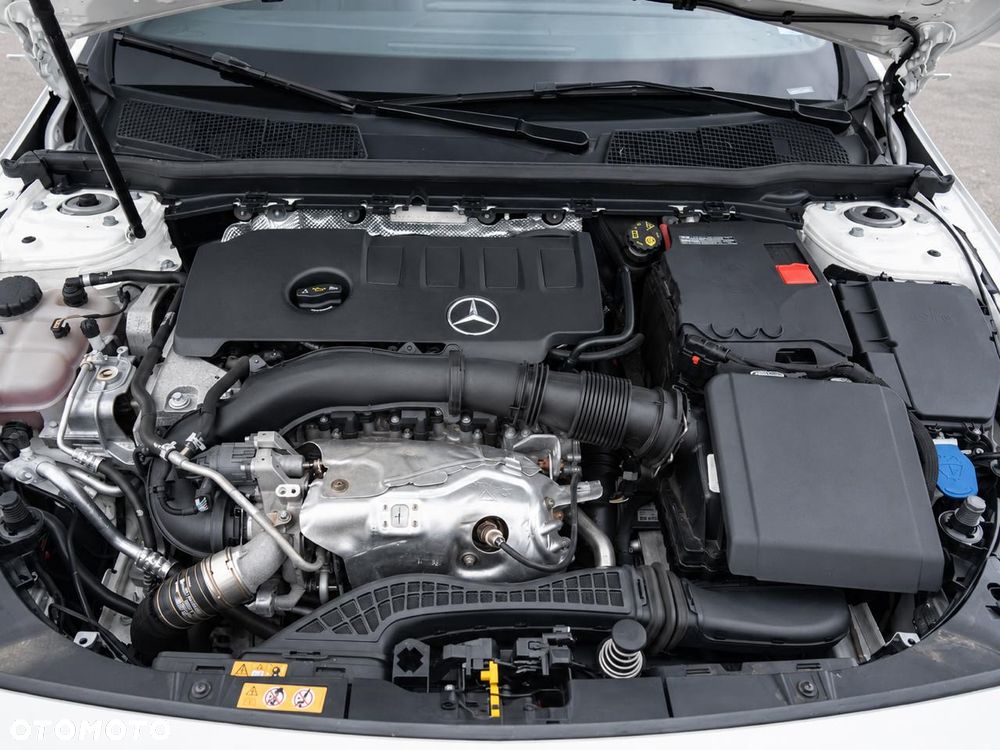 Mercedes-Benz Klasa A 220 4Matic 7G-DCT - 34