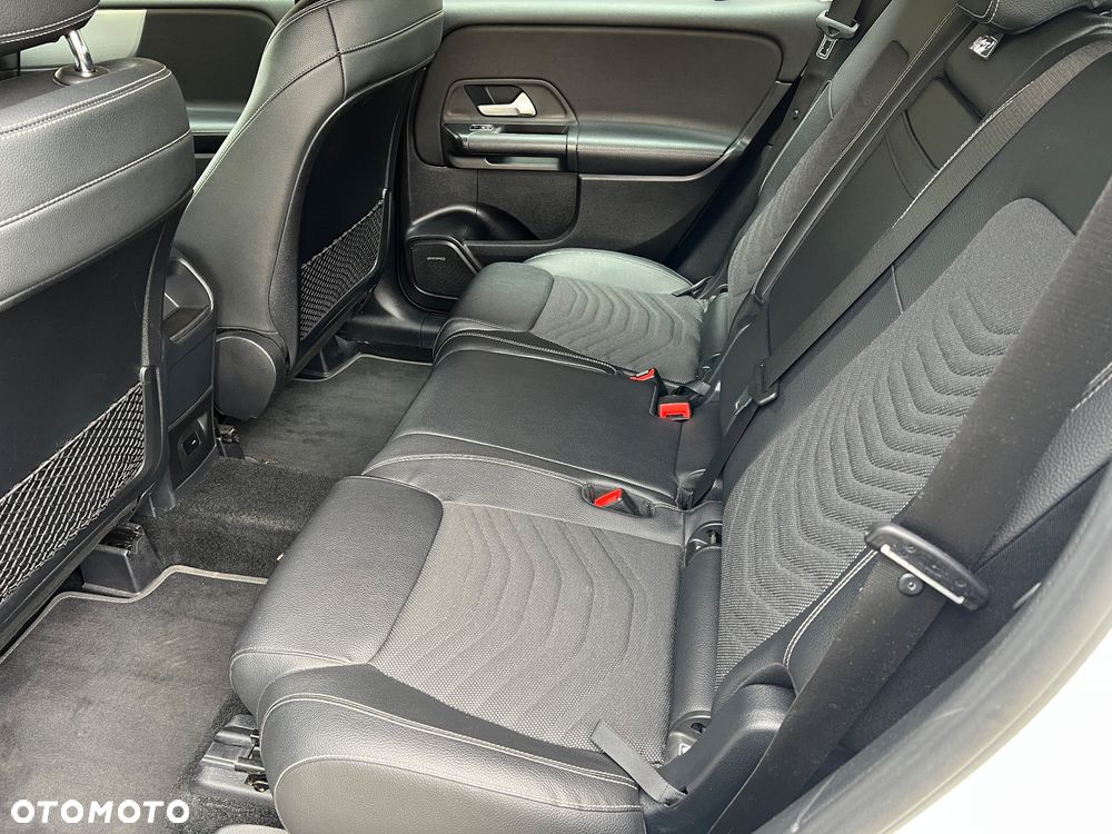 Mercedes-Benz GLB 200 Style 7G-DCT - 19