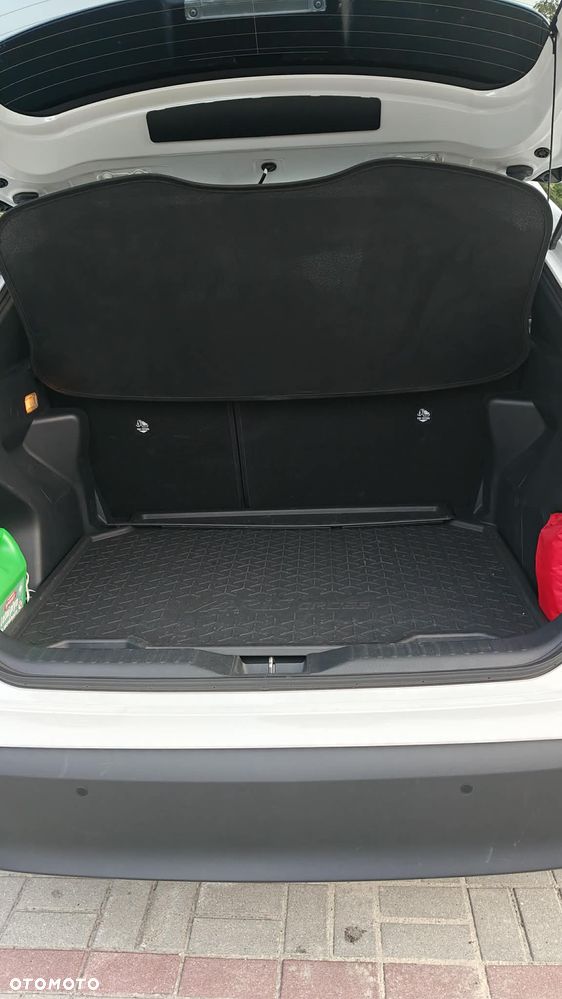 Toyota Yaris Cross - 17