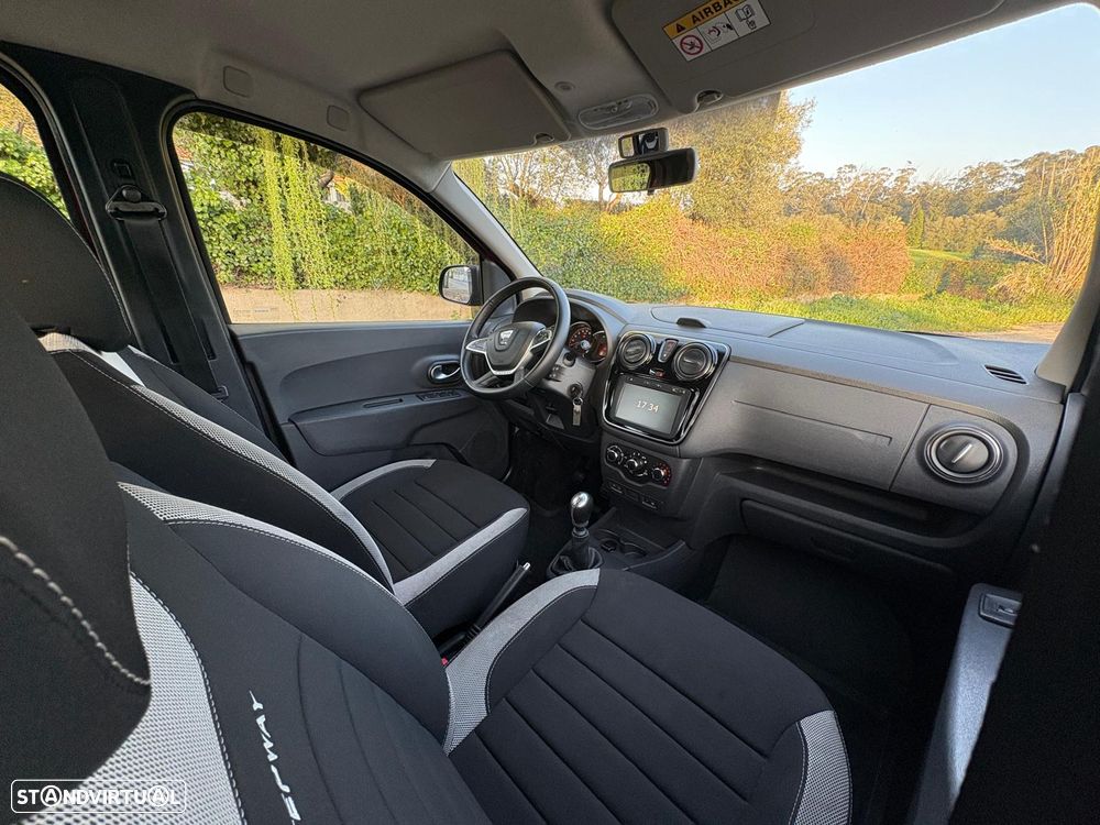 Dacia Lodgy Blue dCi 115 (7L) Stepway - 26
