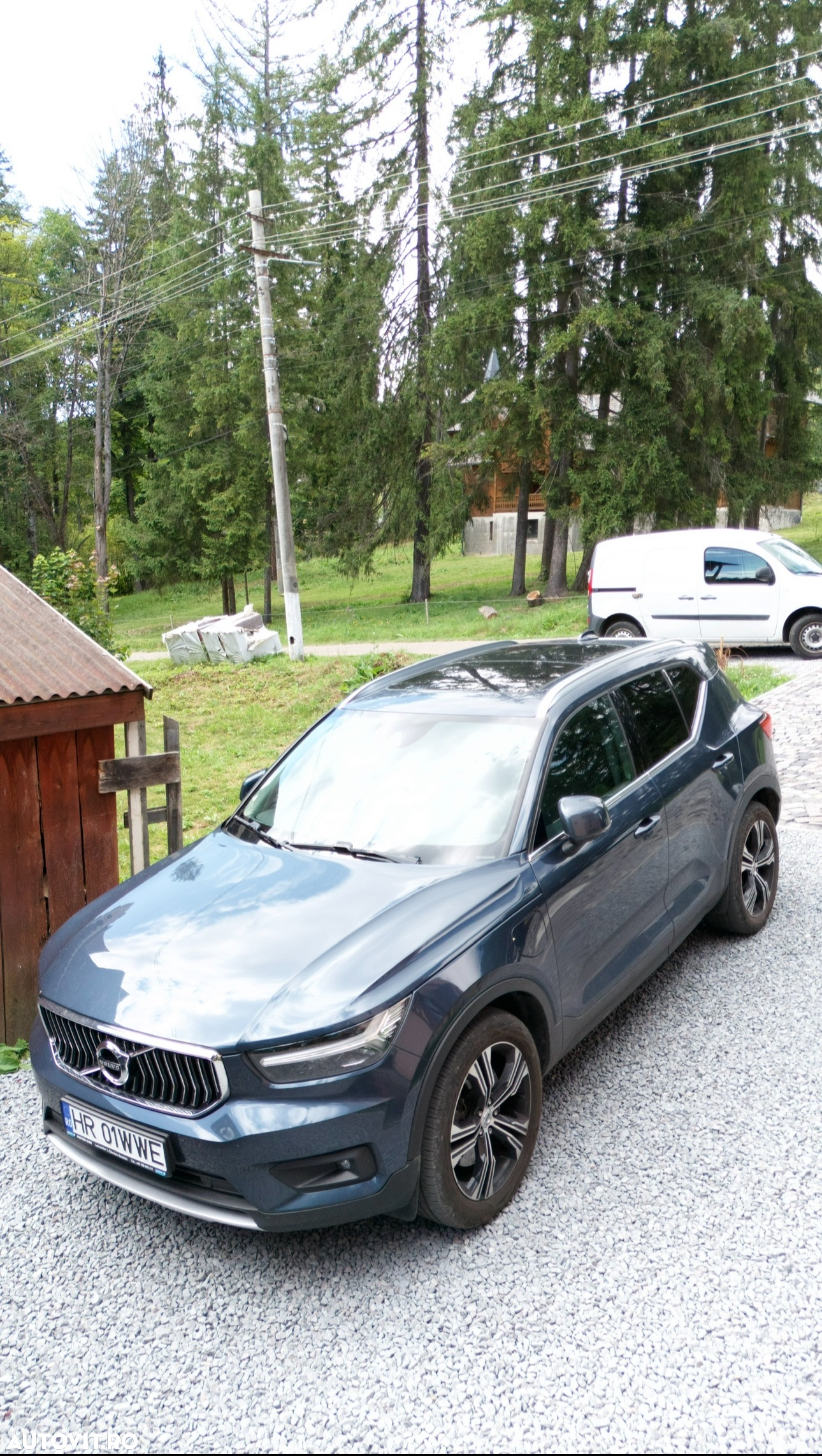 Volvo XC 40 T5 Twin Engine DKG Momentum Pro - 3