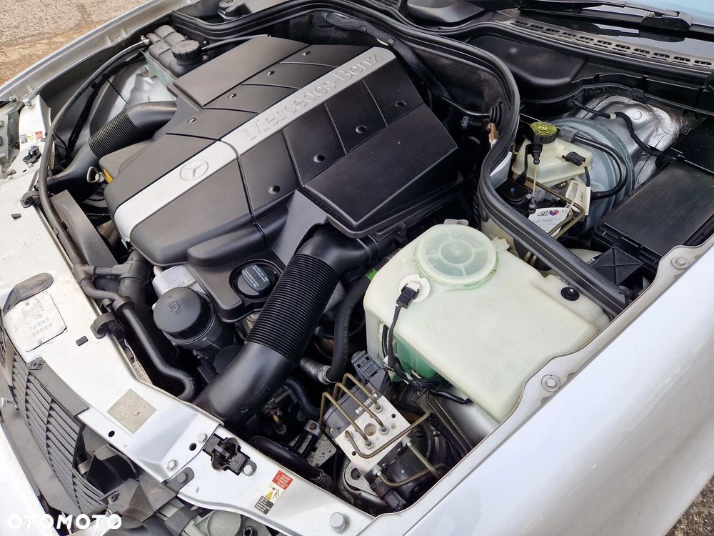 Mercedes-Benz CLK - 17