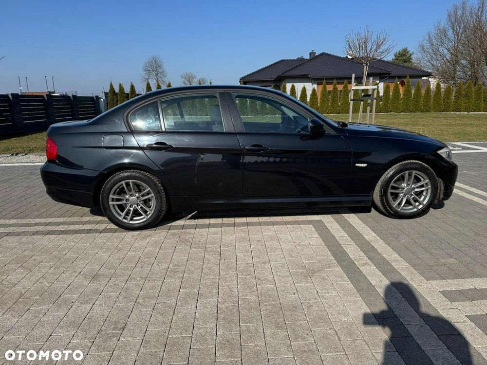 BMW Seria 3 318d DPF Edition Lifestyle - 10