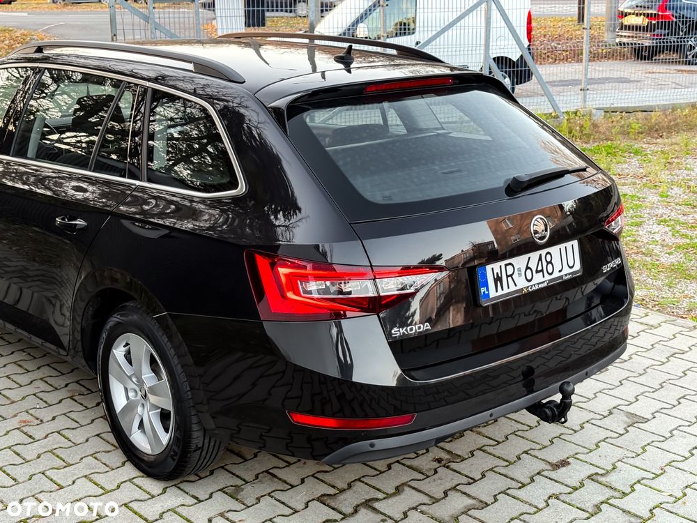 Skoda Superb 2.0 TDI DSG Ambition - 6
