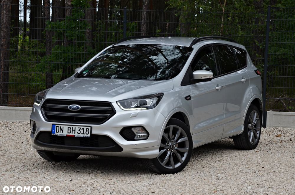 Ford Kuga - 1