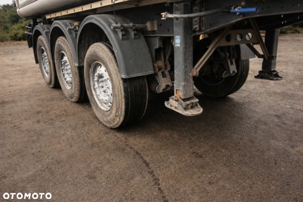 Schmitz Cargobull Cargobull SKI 24 SL 7.2 - 6