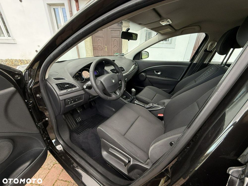 Renault Megane 1.6 16V 100 Expression - 11