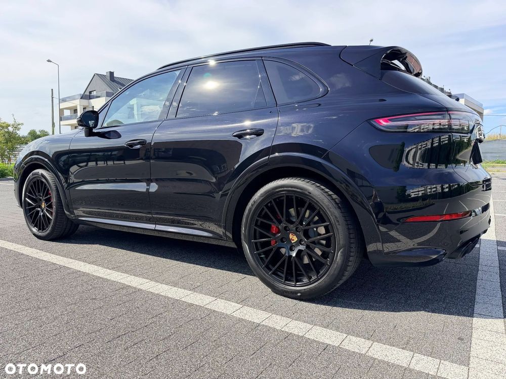 Porsche Cayenne - 12