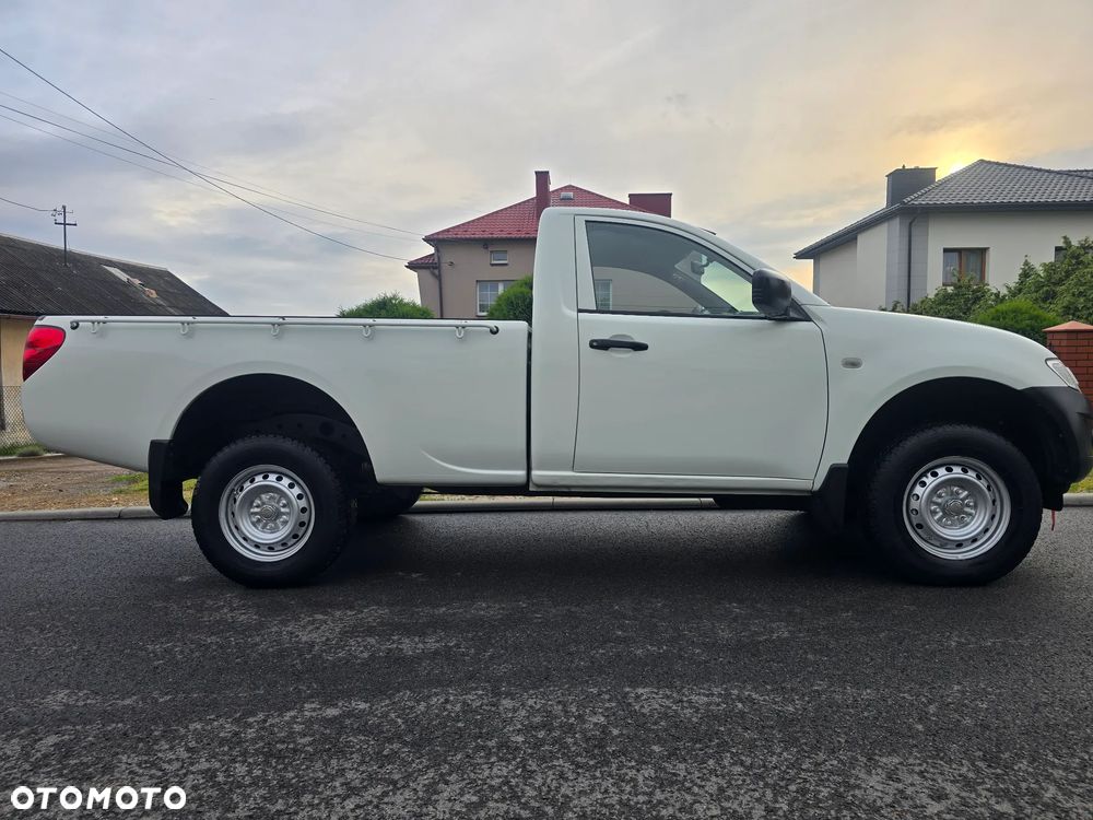 Mitsubishi L200 2.5 DID SC Inform 3os - 24
