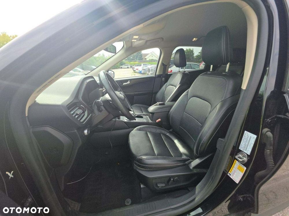 Ford Kuga - 5