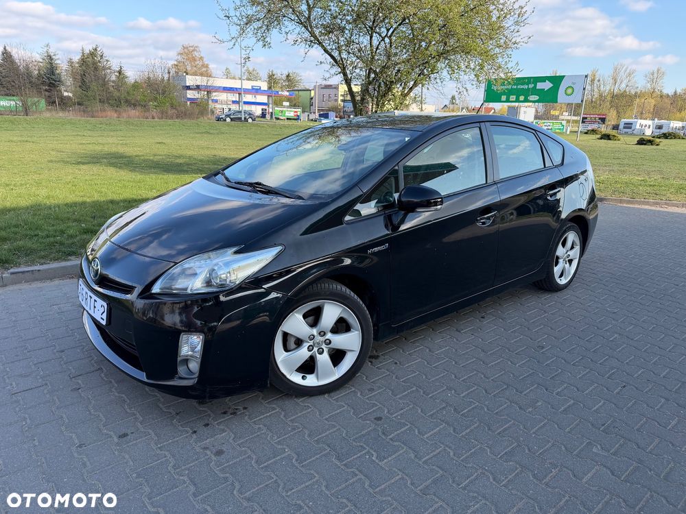 Toyota Prius 1.8 HSD Premium - 1