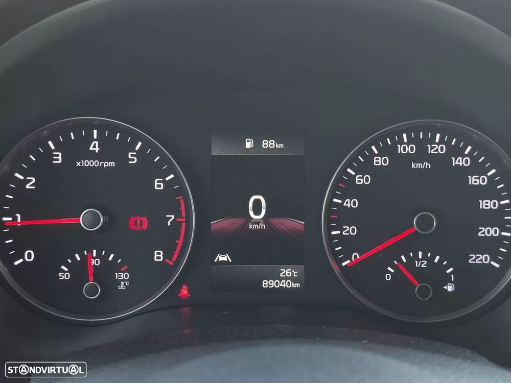 Kia Stonic - 8