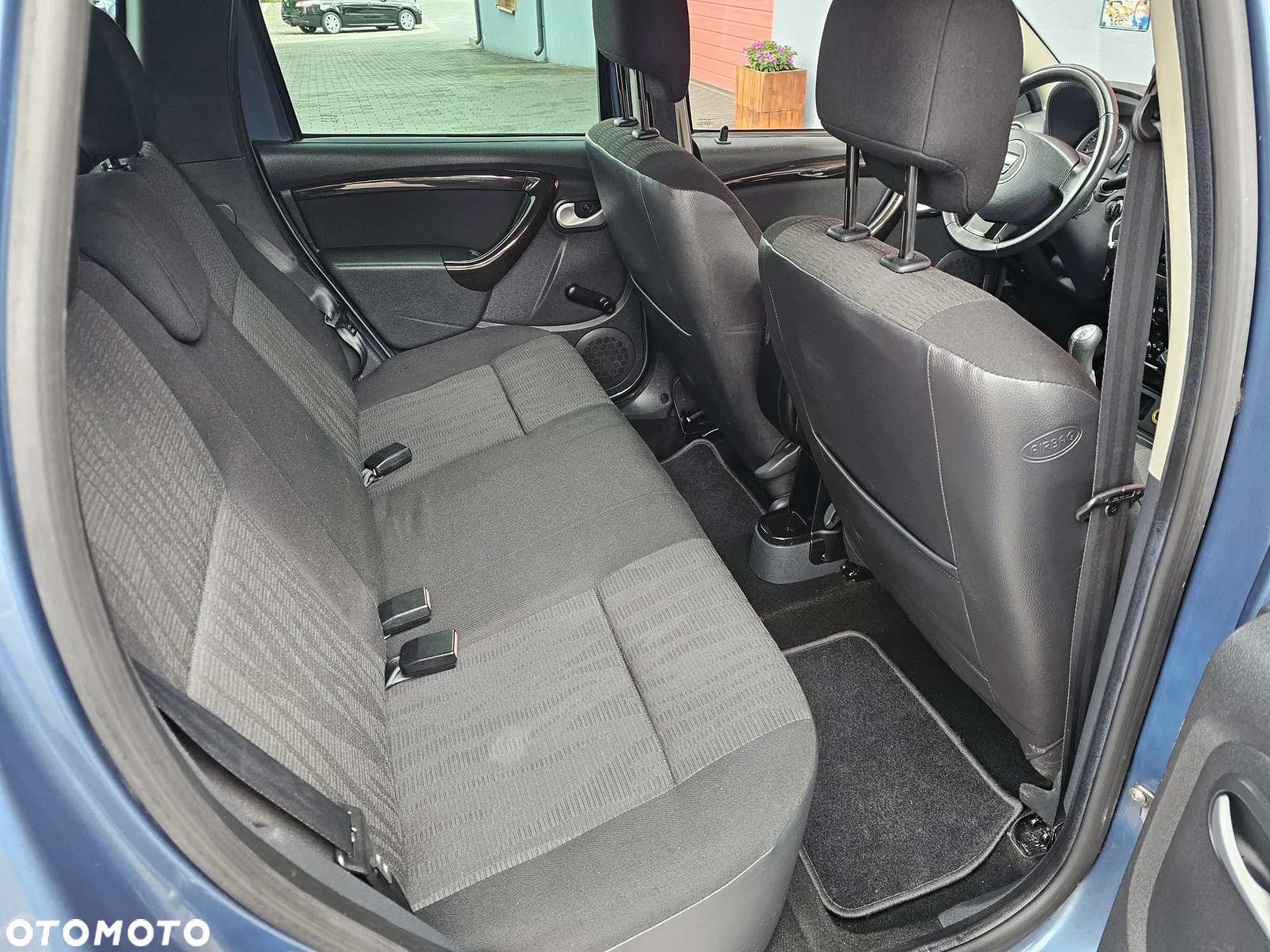 Dacia Duster 1.6 16V 4x2 Prestige - 23