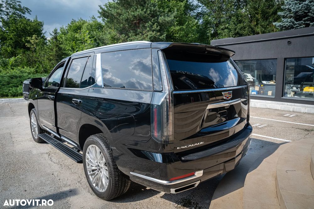 Cadillac Escalade - 24