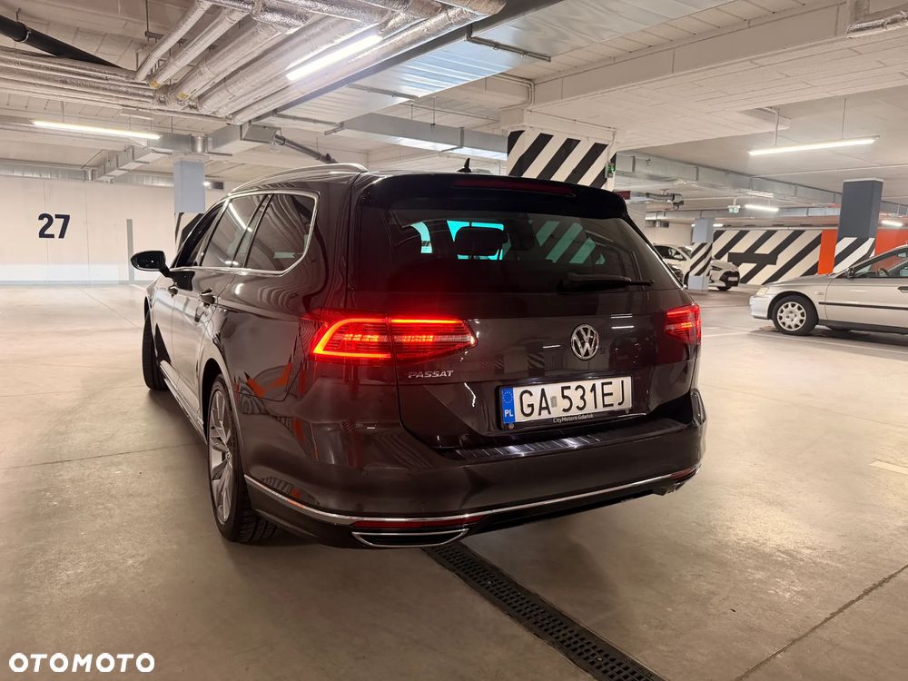Volkswagen Passat 2.0 TDI SCR Highline DSG - 9