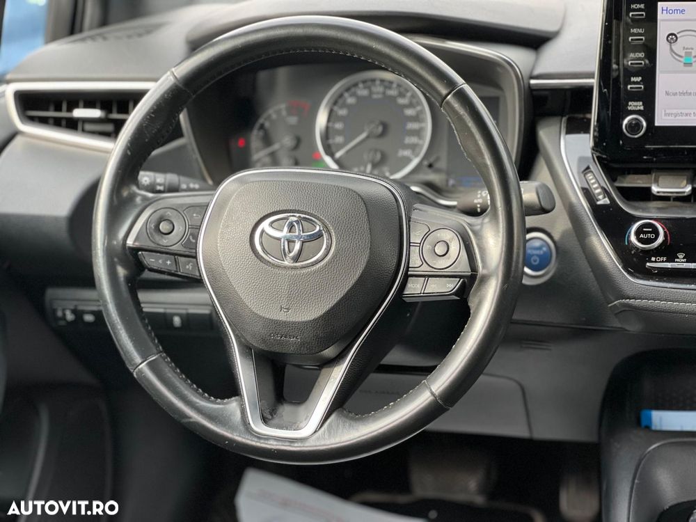 Toyota Corolla - 11