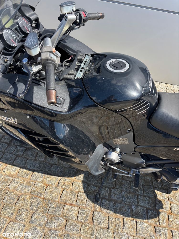 Kawasaki GTR - 8