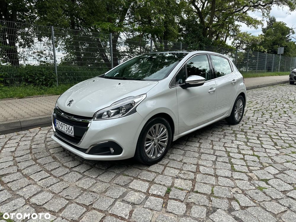 Peugeot 208 1.2 PureTech GPF Allure S&S EAT6 - 1