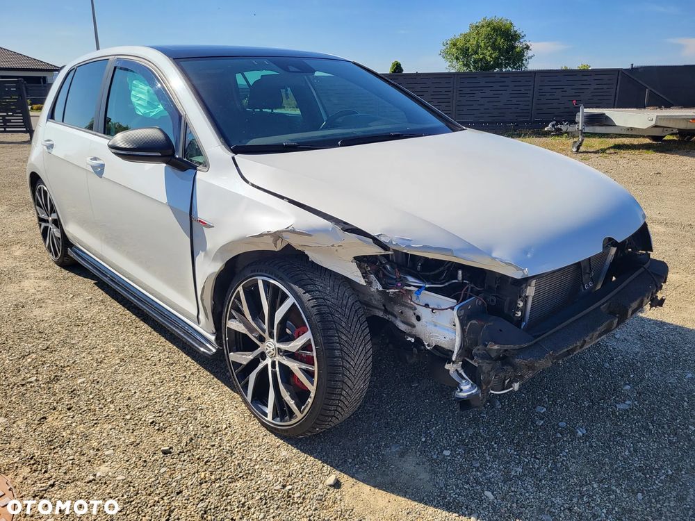 Volkswagen Golf GTI 2.0 TSI OPF Performance - 2