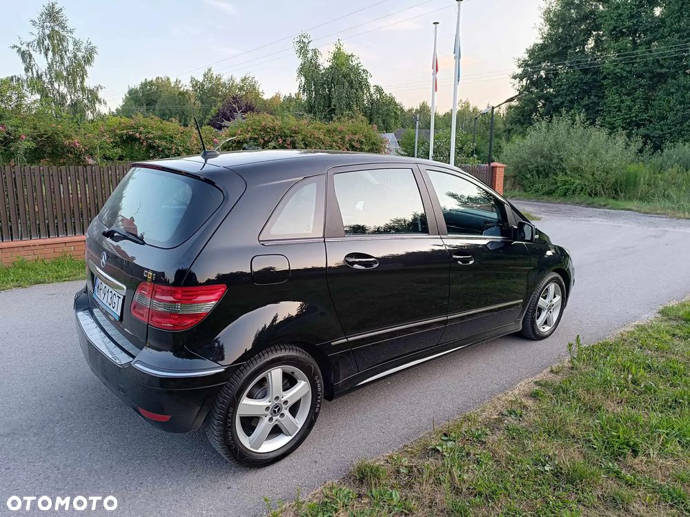 Mercedes-Benz Klasa B 180 CDI DPF - 17