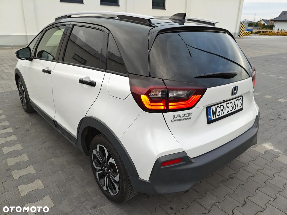 Honda Jazz 1.5 i-MMD Executive Crosstar (Czarny Dach) - 8