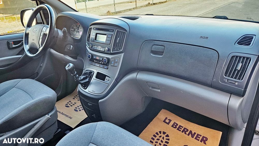 Hyundai H-1 Starex - 18