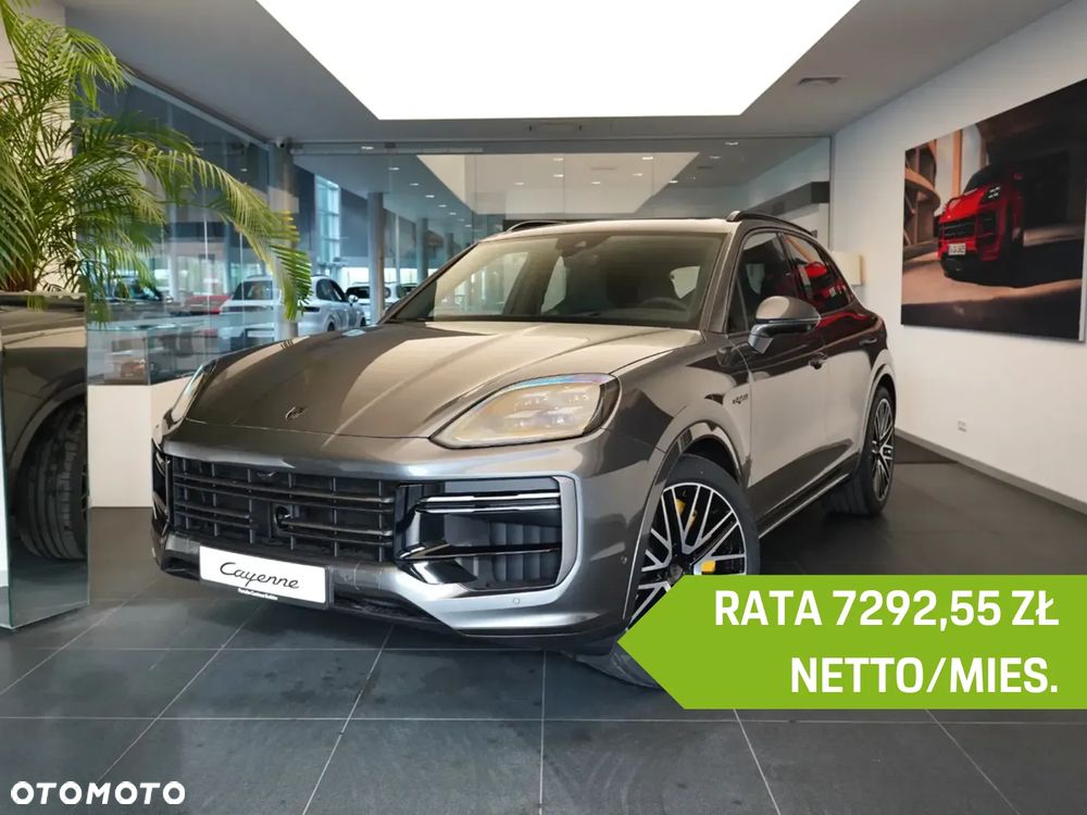 Porsche Cayenne Turbo E-Hybrid PHEV - 1