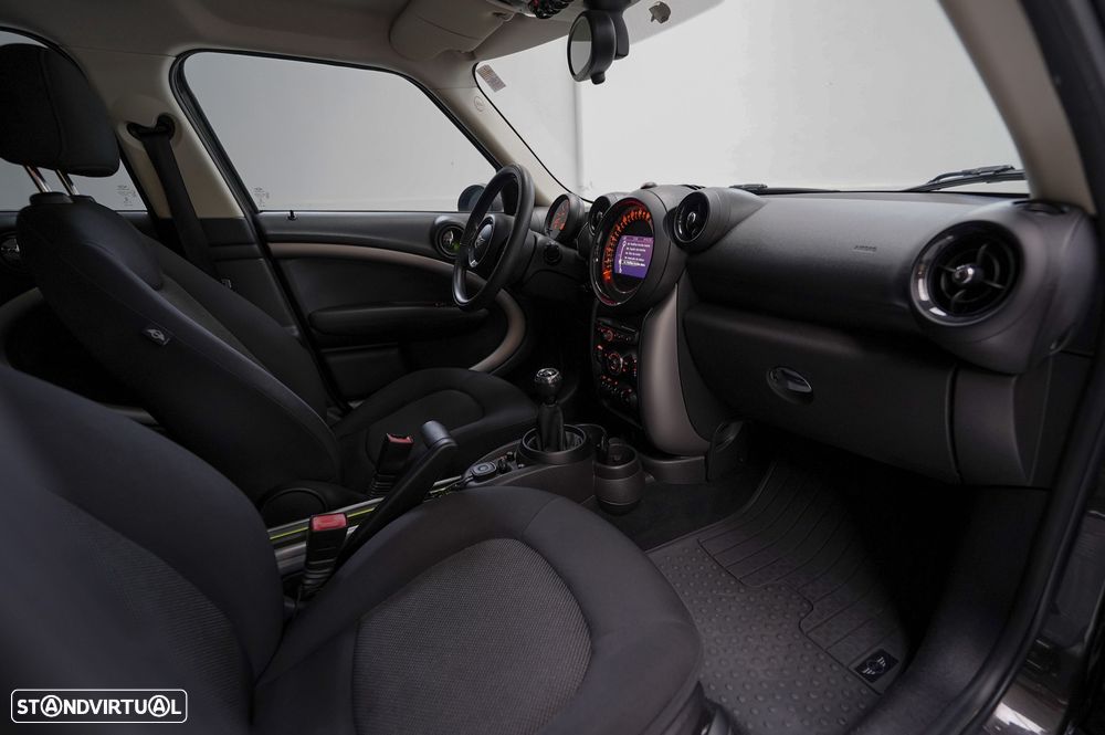 MINI Countryman One D - 10