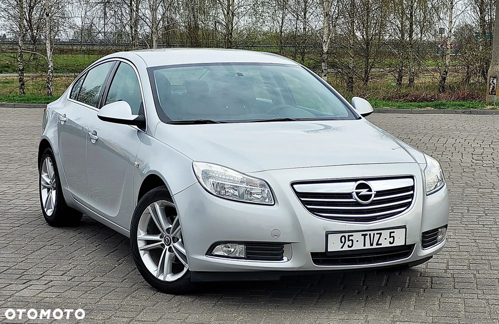 Opel Insignia - 1