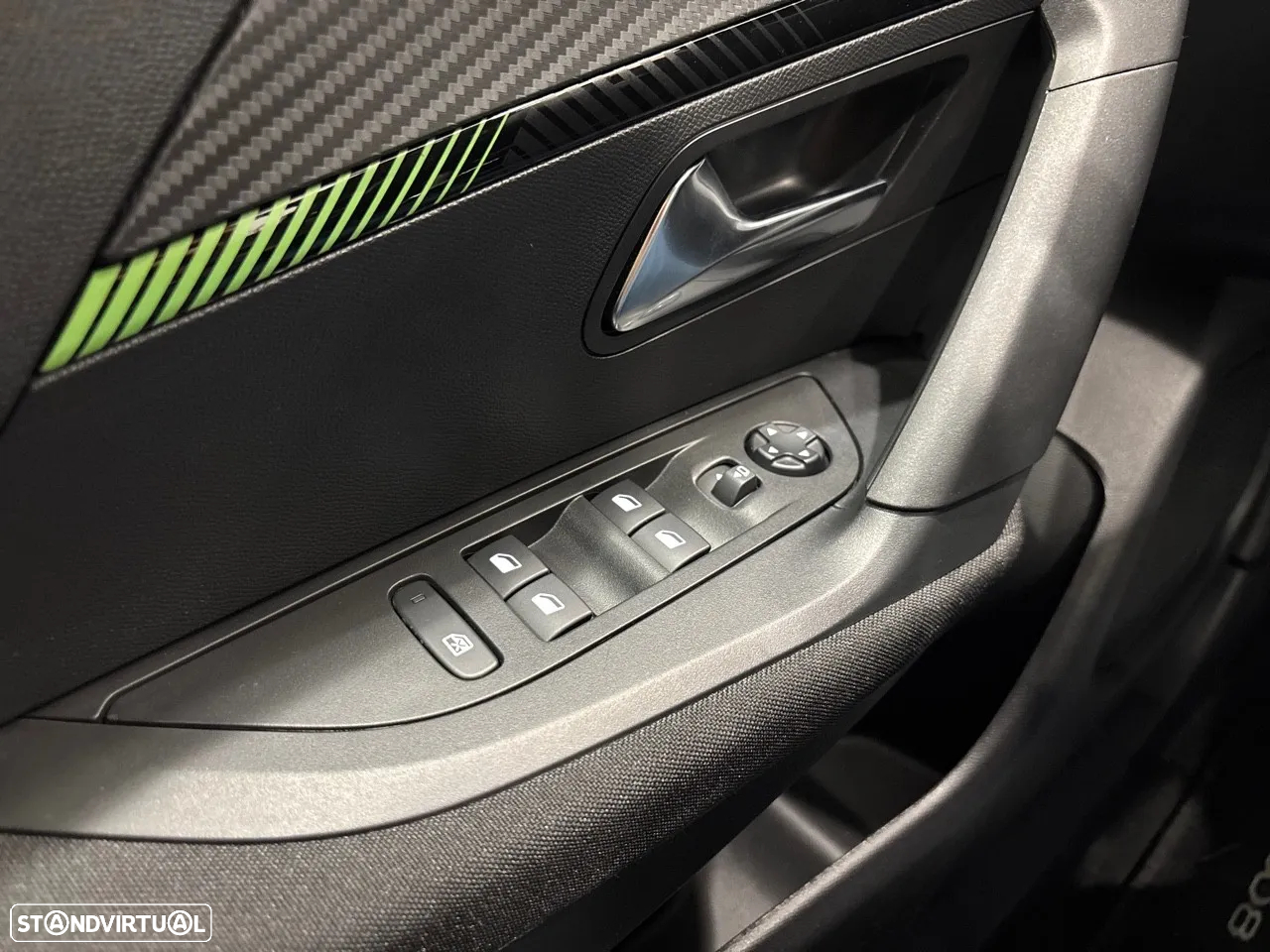 Peugeot e-2008 54 kWh Active - 24