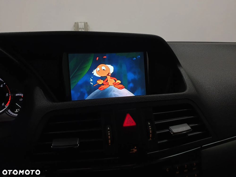 Mercedes-Benz Klasa E - 18