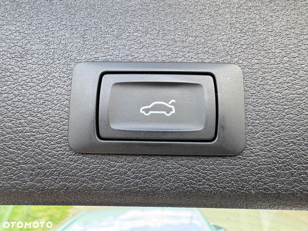 Audi A4 Avant 30 TDI S tronic advanced - 19