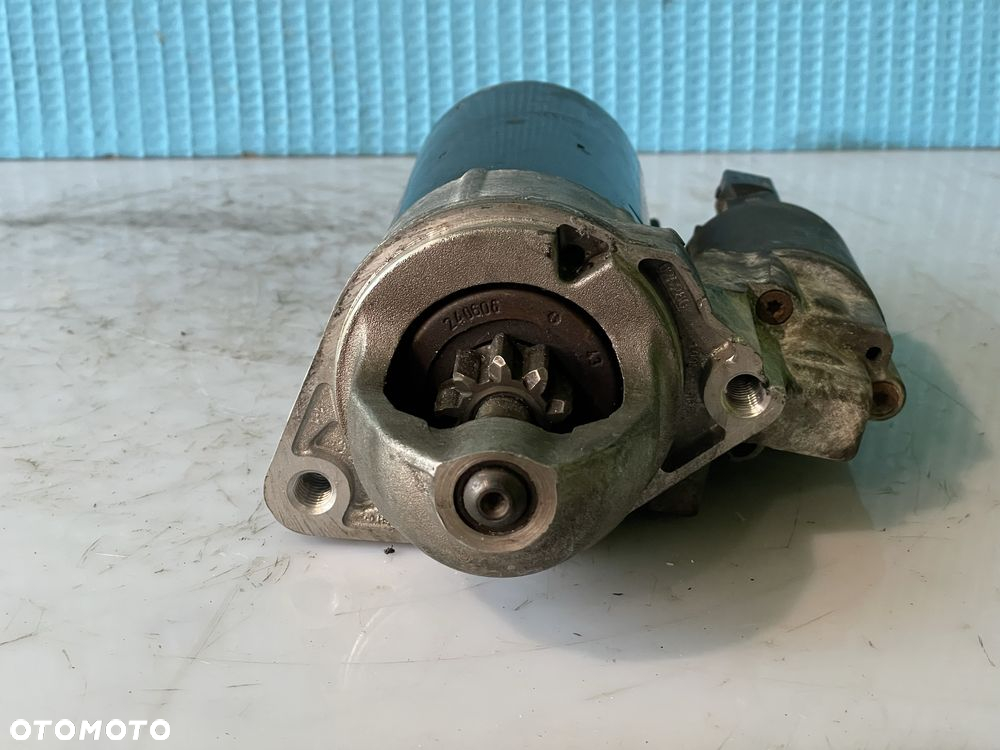 Rozrusznik BMW 4.8 V8 N62B48 - 3