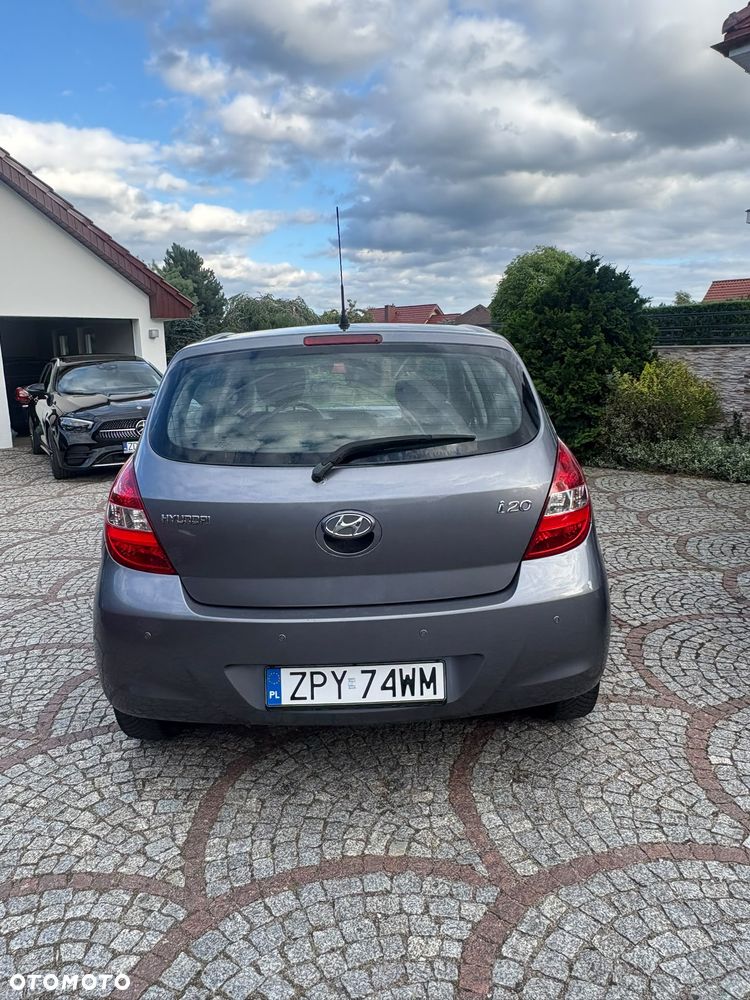 Hyundai i20 1.4 Comfort - 11