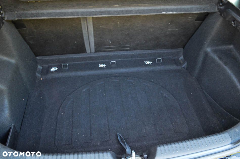 Hyundai i30 1.4 Comfort - 27